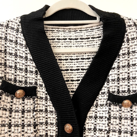 Oversize Knit Cardigan - Picture 3 of 6
